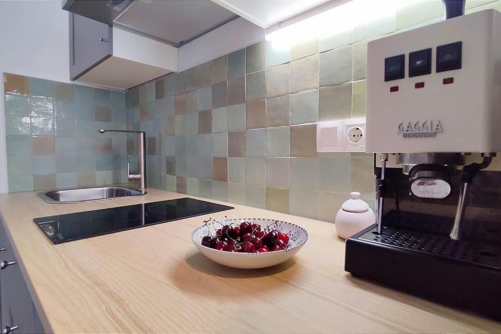 Isac 15 Central Apartment Cluj-Napoca Eksteriør bilde